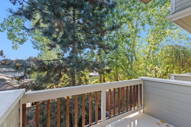 Building Photo - 3bd/3ba Seattle House