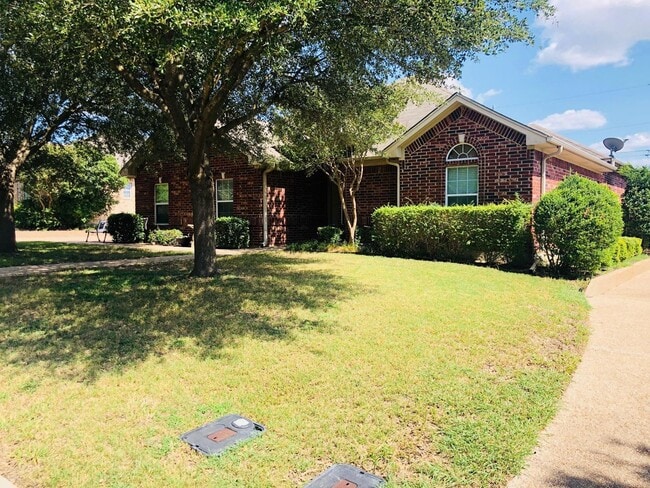 Primary Photo - 217 Keswick Dr