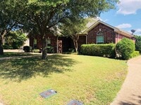 Building Photo - 217 Keswick Dr