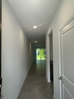 Building Photo - 1650 Greenleaf Wds Cv