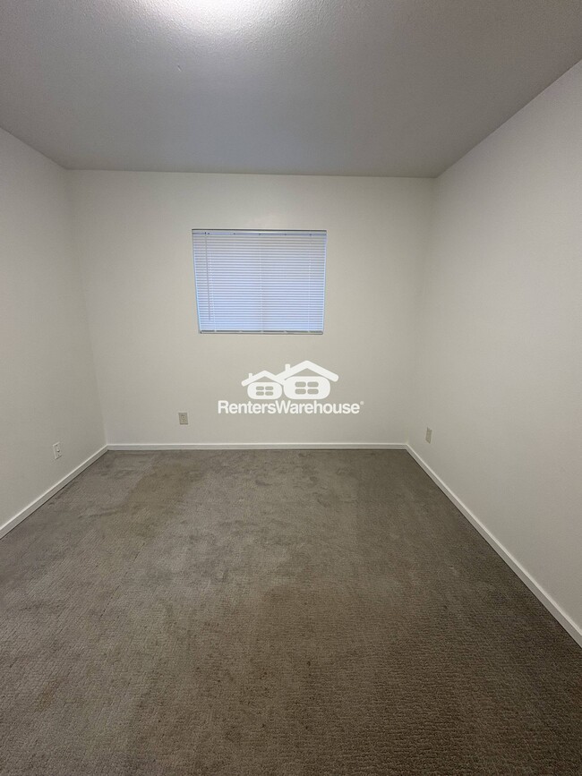 Building Photo - 1650 SW 114th St