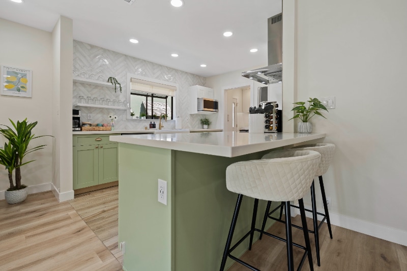 Building Photo - 1009 Catalina Ave