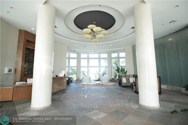 Building Photo - 2641 N Flamingo Rd