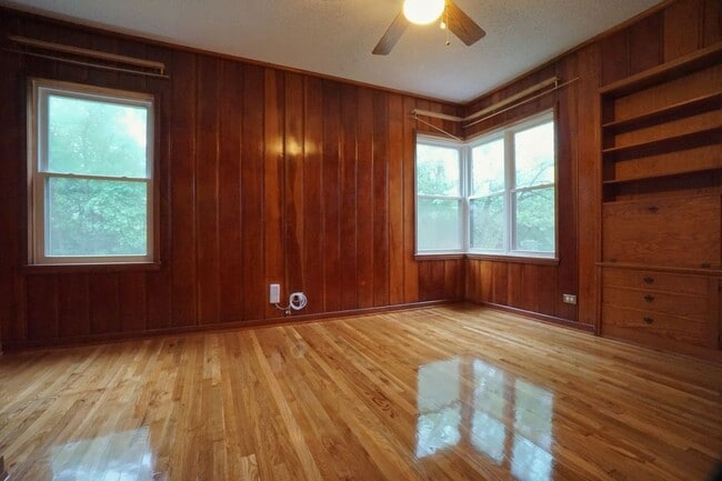 Building Photo - 149 Downing Dr