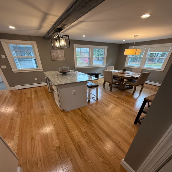 Building Photo - 3 Crystal Ln