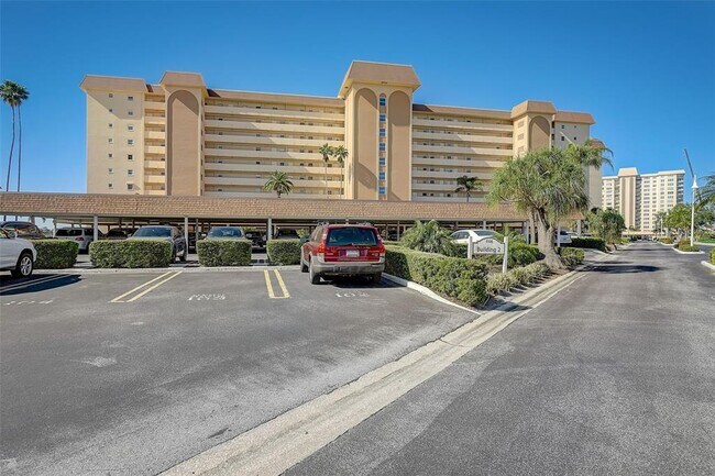 Building Photo - 5108 Brittany Dr S