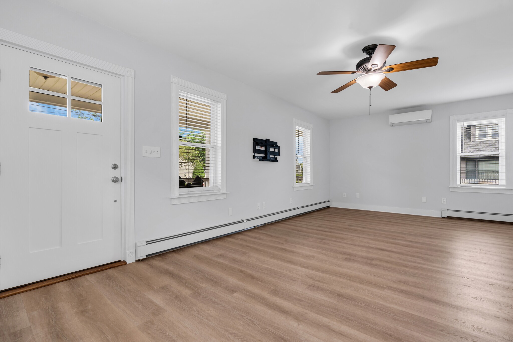 Building Photo - 505 Long Branch Ave