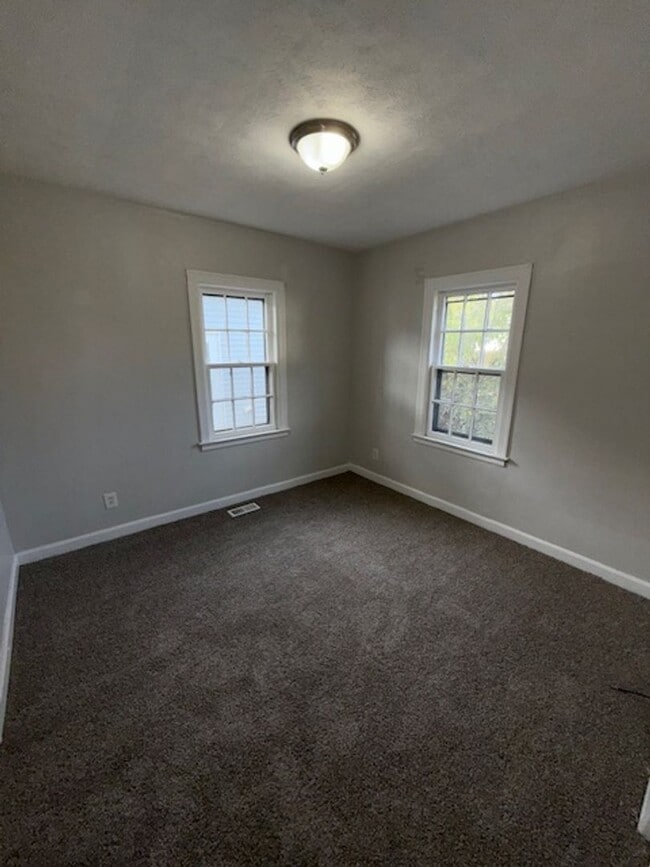 Building Photo - 928 Negley Ave