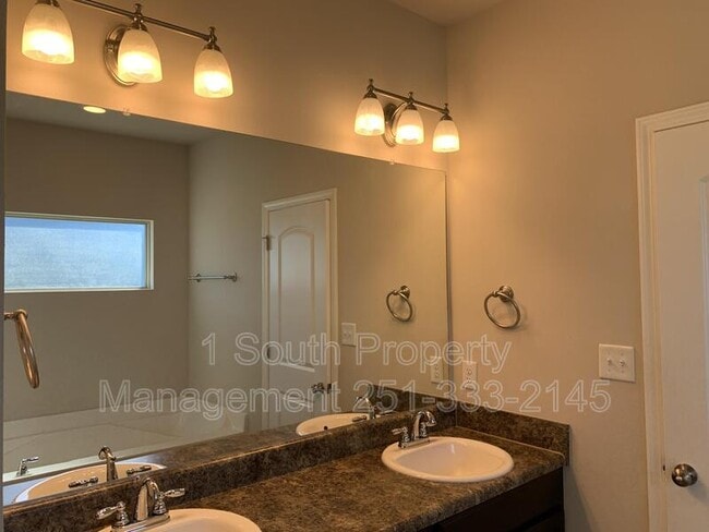 Building Photo - 8591 Prince Ct