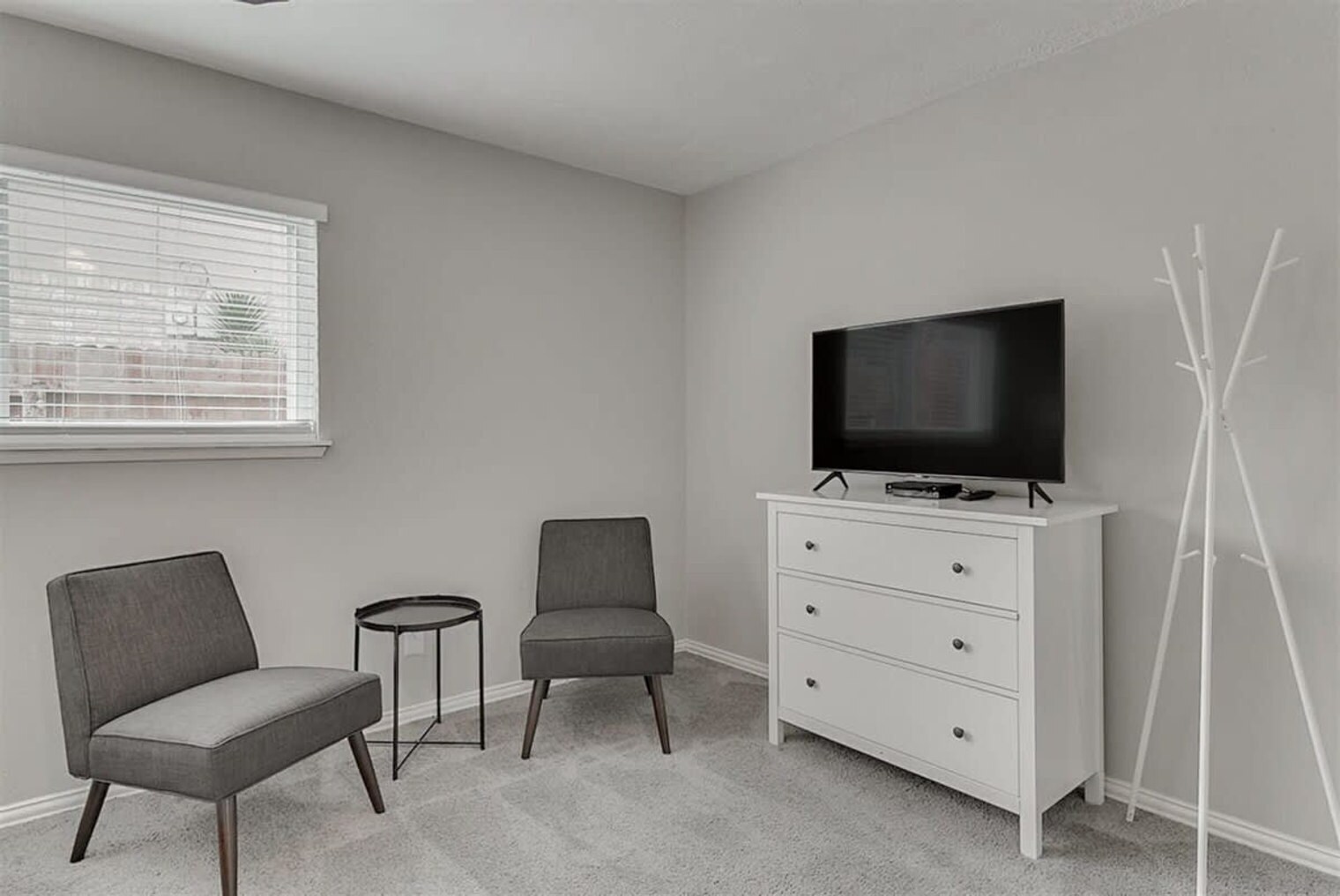 Building Photo - 2922 Clover Valley Dr