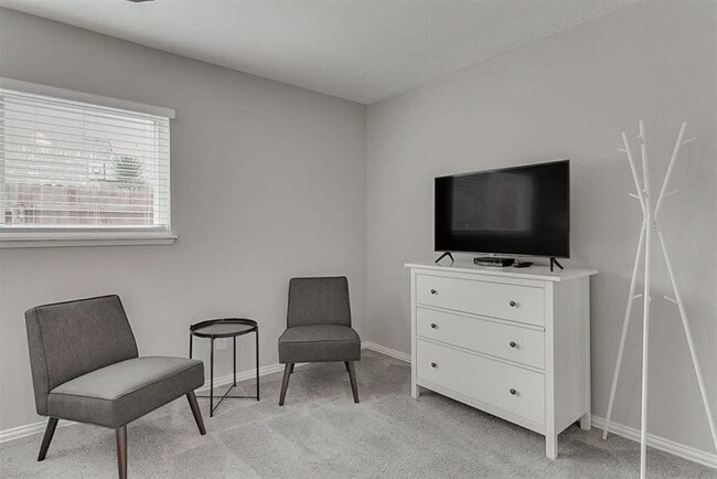 Building Photo - 2922 Clover Valley Dr