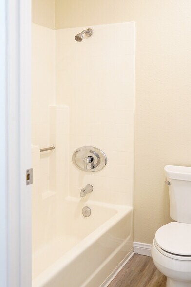 Building Photo - 4095 Rosenda Ct