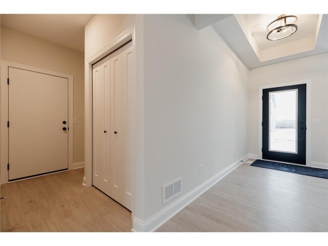 Building Photo - 13386 Fondant Trail N