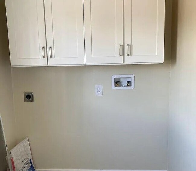 Building Photo - 3181 W Green Park Dr