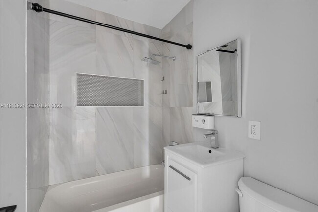 Building Photo - 1230 SW 86th Ct