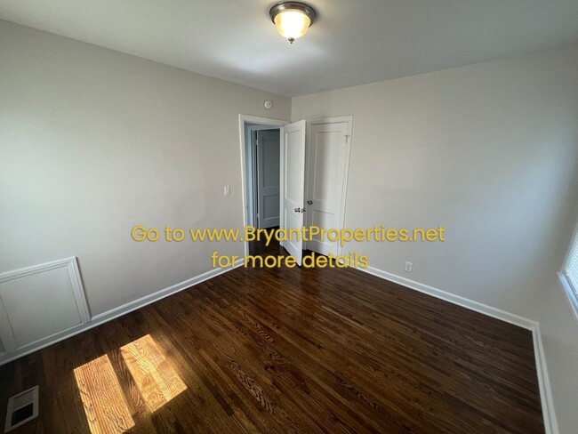 Building Photo - Nashville - Donelson Area  2 Bedroom 1-Bath