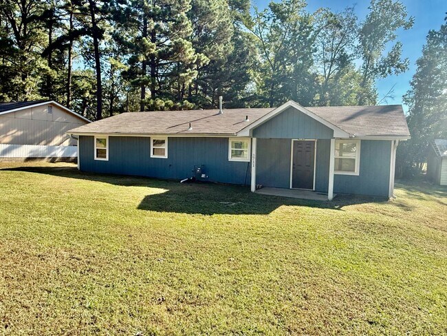 Primary Photo - 3711 Bowers St