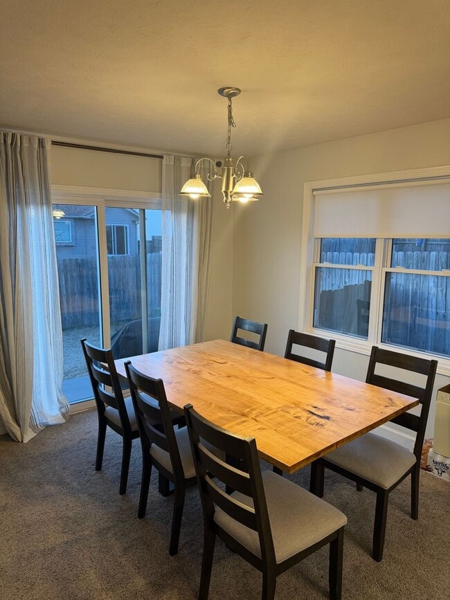 Building Photo - End-Unit Townhome with 2-Car Garage!!