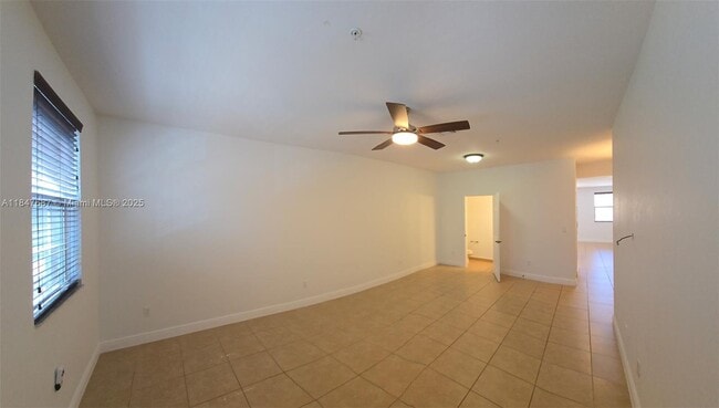 Building Photo - 929 SW 147th Ave