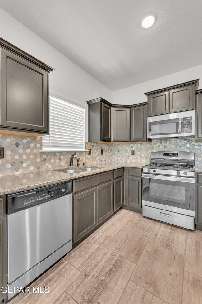 Building Photo - 11474 Dawn Vw Rd