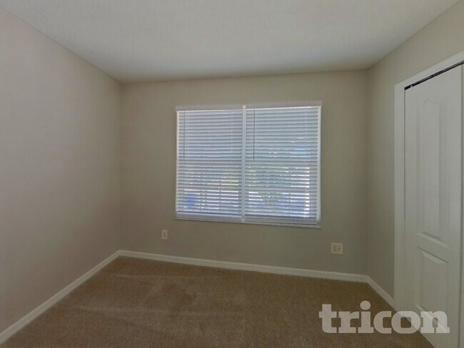 Building Photo - 9540 Baton Rouge Ln