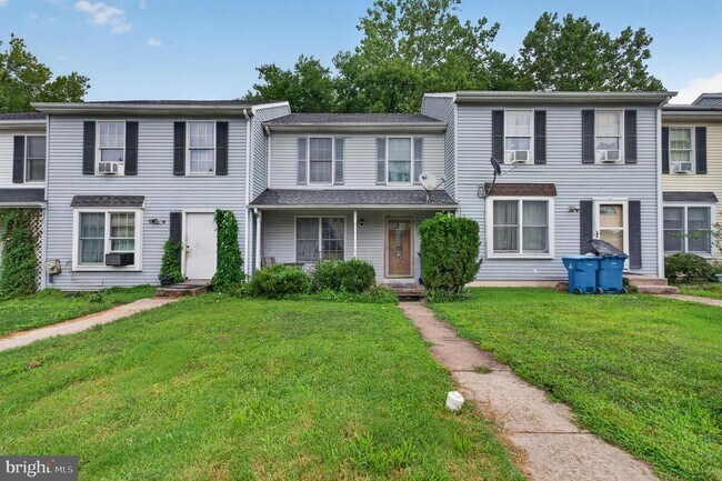 Building Photo - 8 Cypress Dr