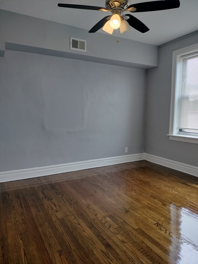 Building Photo - 1741 W 80th St