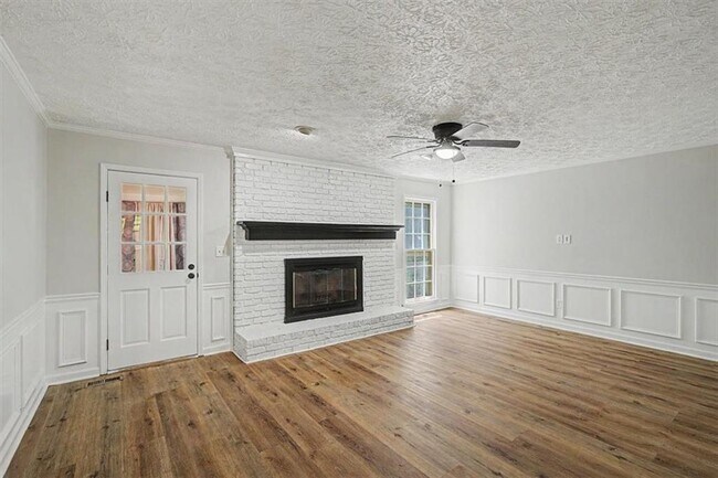 Building Photo - 3947 Camrose Pl