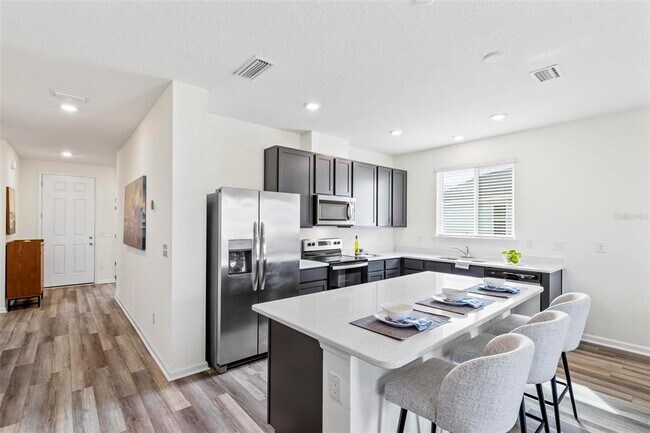 Building Photo - 85 Las Casitas Blvd