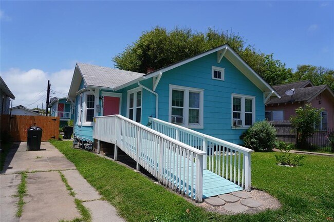 Building Photo - 4728 Avenue R 1/2