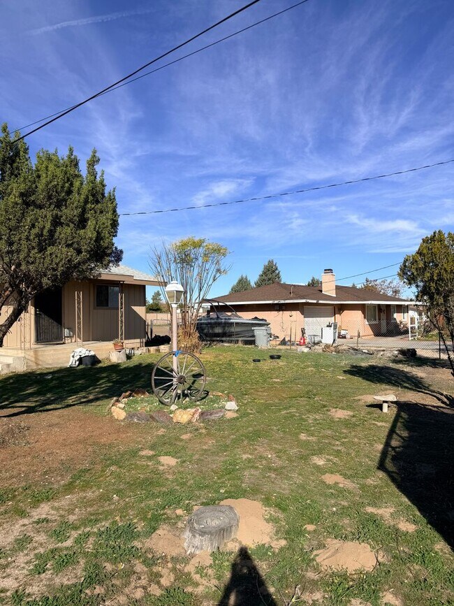 Building Photo - 9278 11th Ave