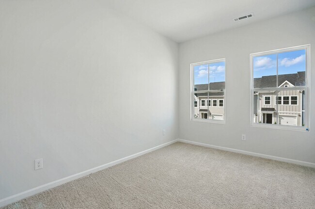 Building Photo - 112 Central Townes Wy