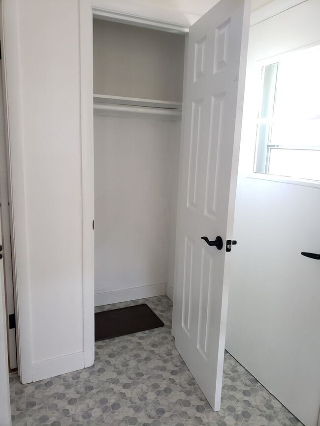Building Photo - 3 bed 1.5 bath single family home in Wausau
