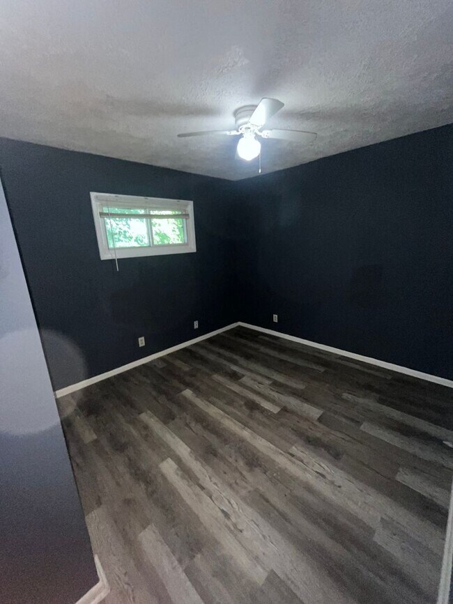 Building Photo - Section 8 Welcomed! Beautifully Renovated ...