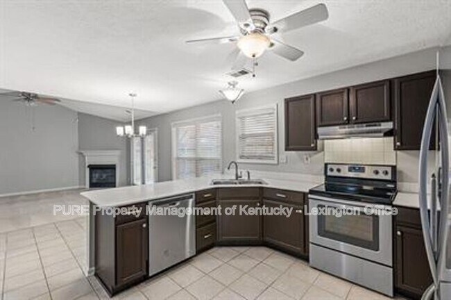 Building Photo - 872 Burkewood Dr