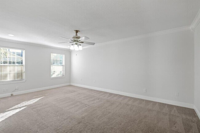 Building Photo - 12848 Westleigh Dr