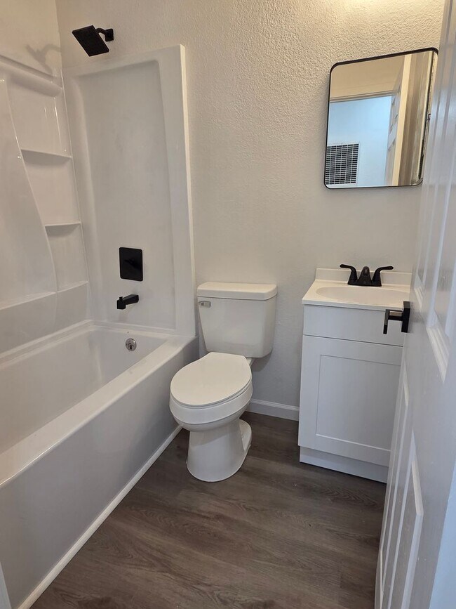 Building Photo - 24508 CA-108