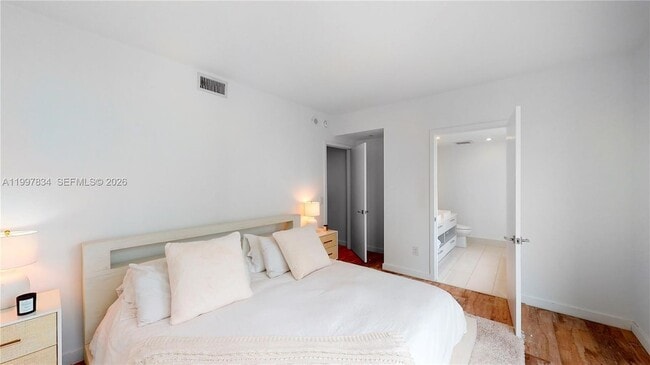 Building Photo - 650 NE 32nd St