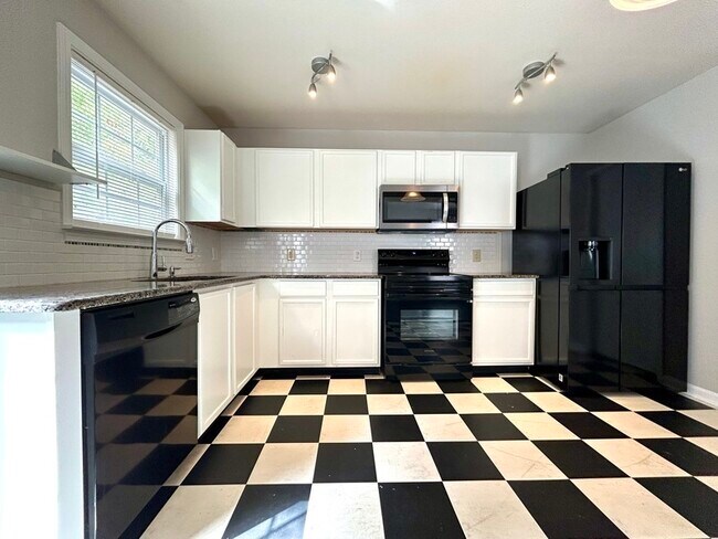 Building Photo - 6536 Matlea Ct