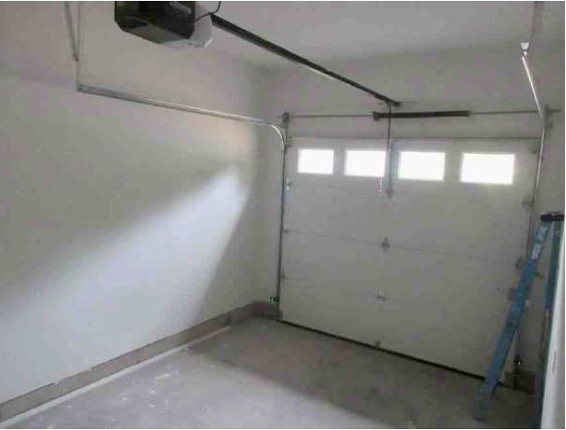 Building Photo - 126 E Hardscrabble Rd