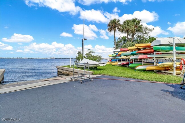 Building Photo - 9901 Sunset Cove Ln