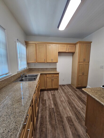 Building Photo - 740 Lime Ave