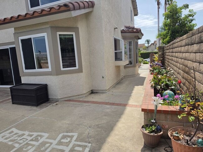 Building Photo - 27875 Avenida Armijo