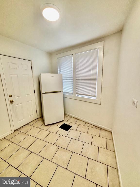 Building Photo - 2339 Belgrade St