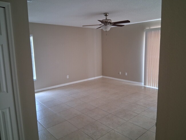 Building Photo - 13441 Silver Leaf Cir