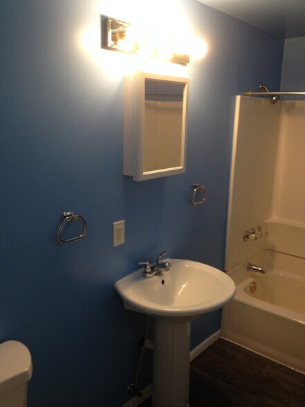 Building Photo - 8810 W Cory Ln