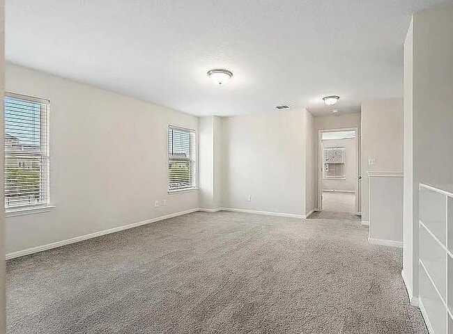 Building Photo - 10801 Sentinel Dr