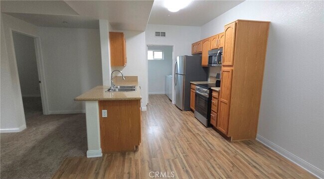 Building Photo - 41410 Juniper St