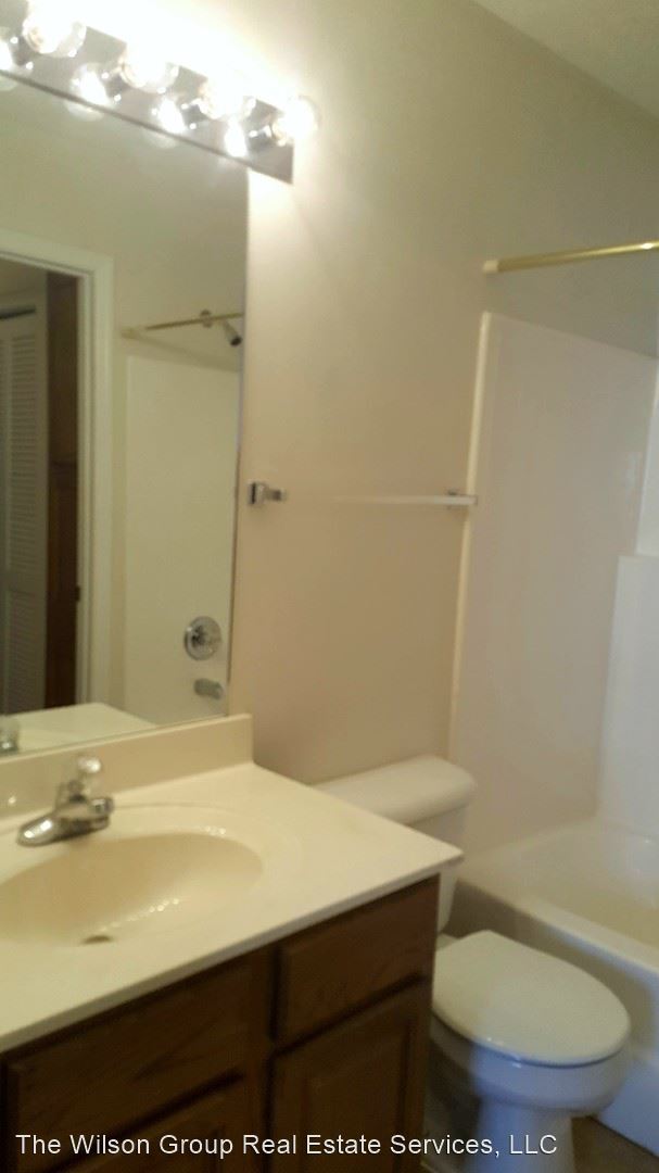 Building Photo - 2 br, 2 bath House - 131 Lake Chateau Drive