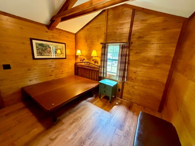 Building Photo - 32 Lone Pine Ct